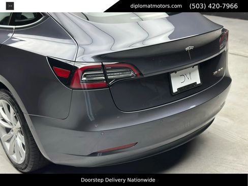 Used 2018 Tesla Model 3 Long Range image 15