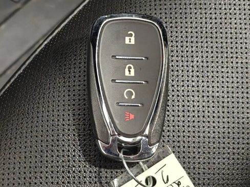 Used 2024 Chevrolet Trax ACTIV w/ Driver Confidence Package FWD image 11