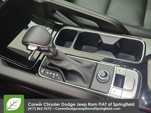 Used 2025 Kia Telluride S FWD image 27