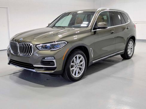 Used 2021 BMW X5 xDrive40i w/ Executive Package AWD/4WD image 1