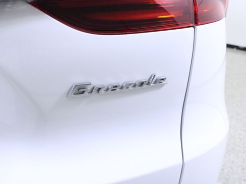 Used 2023 Maserati Grecale Modena image 8