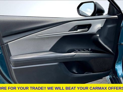 Used 2025 Toyota Camry SE FWD image 18