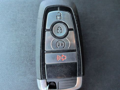Used 2022 Ford Bronco Wildtrak AWD/4WD image 31