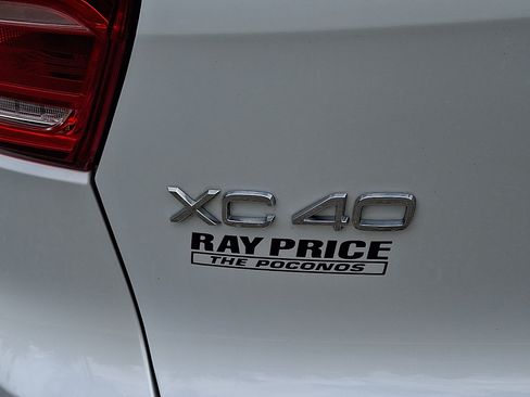 Certified 2023 Volvo XC40 Recharge Ultimate AWD/4WD image 33
