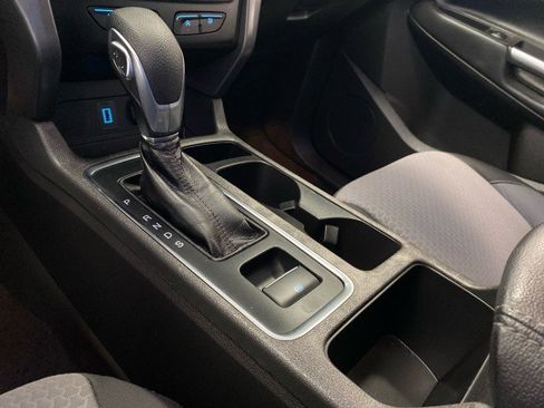 Used 2019 Ford Escape SE image 21