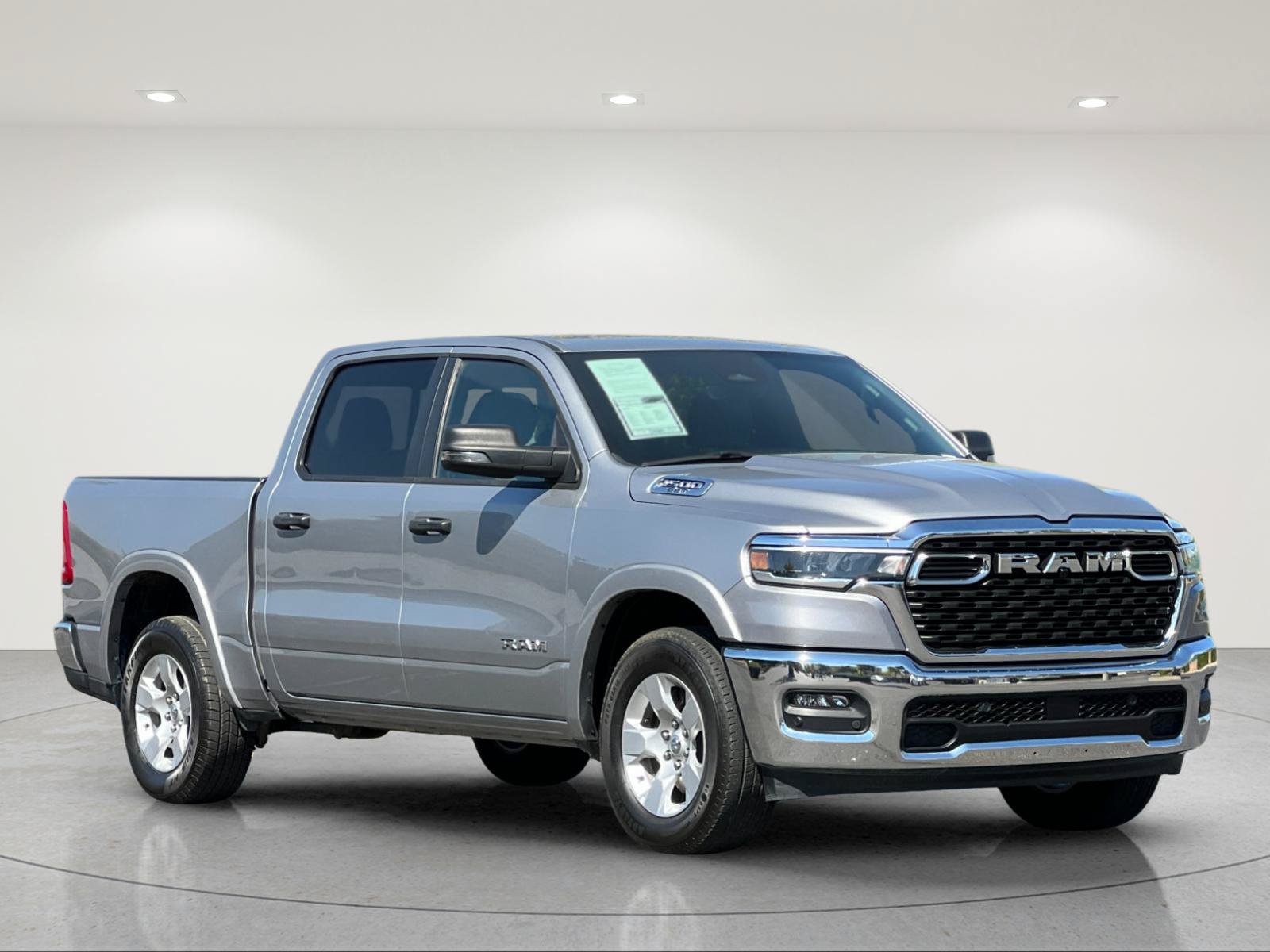 Used 2025 RAM 1500 Big Horn AWD/4WD image 7