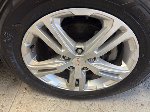 Used 2018 GMC Terrain SLE w/ Driver Convenience Package image 34