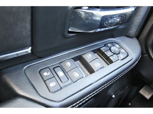 Used 2026 RAM 2500 Laramie AWD/4WD image 17