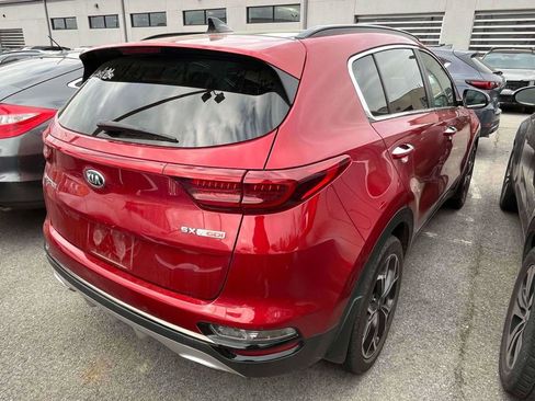 Used 2022 Kia Sportage SX image 2