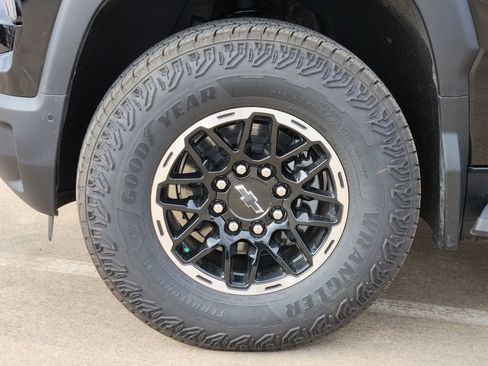 New 2026 Chevrolet Silverado EV Trail Boss w/ Premium Package image 9