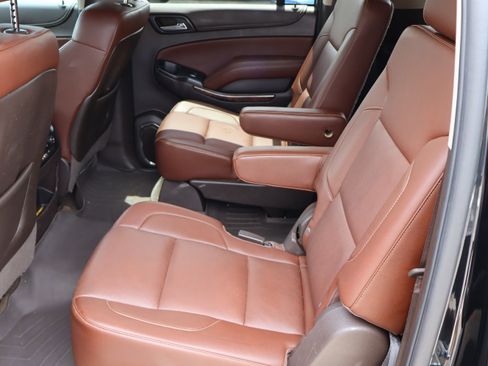 Used 2016 Chevrolet Suburban LTZ RWD image 33