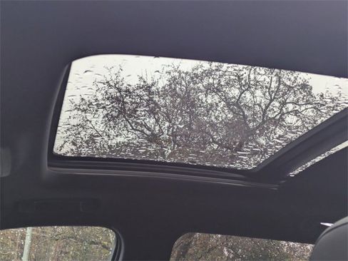 New 2026 Chevrolet Equinox RS image 12