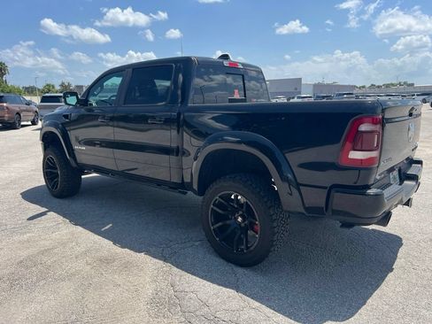 Used 2024 RAM 1500 Laramie AWD/4WD image 4