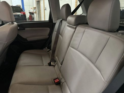 Used 2015 Subaru Forester 2.5i Touring w/ Eyesight & Navigation System image 25