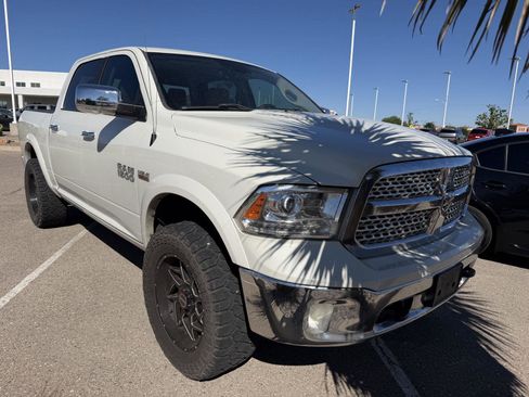 Used 2018 RAM 1500 Laramie AWD/4WD image 7