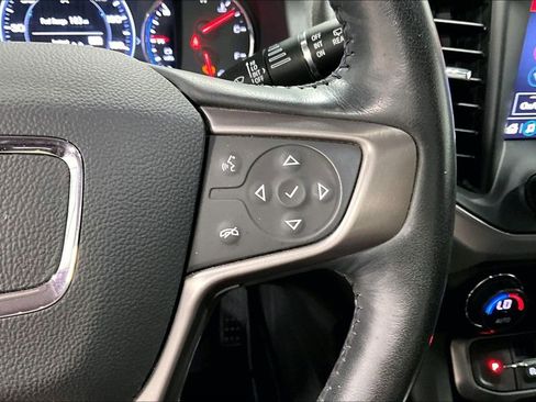 Used 2022 GMC Acadia AT4 w/ Technology Package image 25