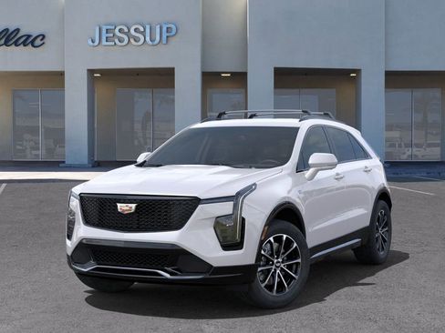 Used 2024 Cadillac XT4 Sport image 6