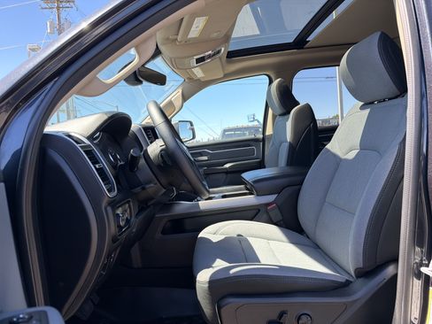 Used 2020 RAM 1500 Big Horn AWD/4WD image 10