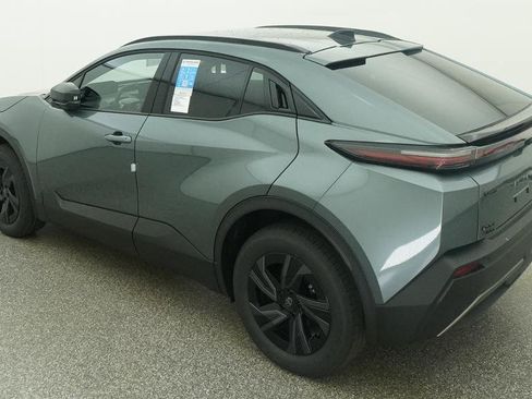 New 2026 Toyota C-HR AWD/4WD image 25