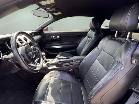 Used 2019 Ford Mustang GT Premium image 6