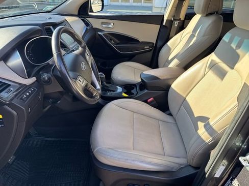 Used 2017 Hyundai Santa Fe Sport image 13