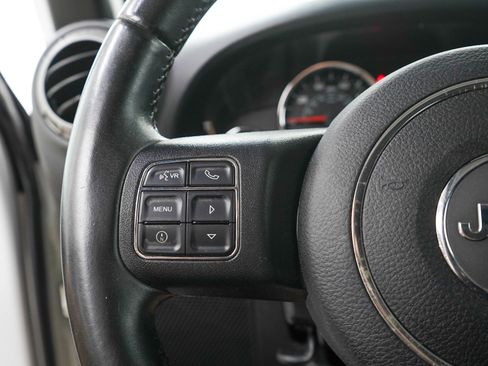 Used 2013 Jeep Wrangler Unlimited Sport AWD/4WD image 23