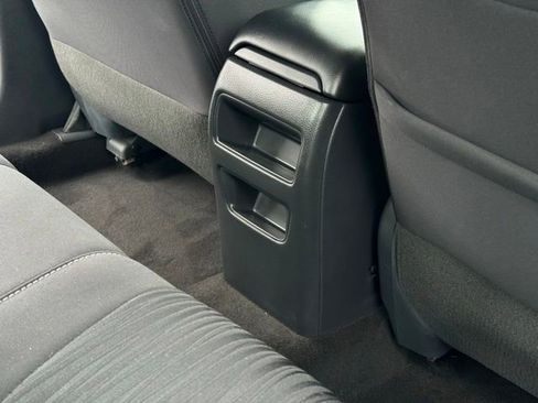 Used 2016 Nissan Sentra SV FWD image 22