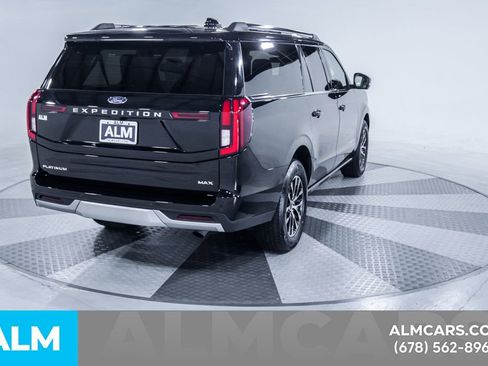 Used 2025 Ford Expedition Max Platinum AWD/4WD image 9