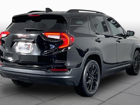 Used 2023 GMC Terrain SLE w/ Elevation Edition FWD image 12