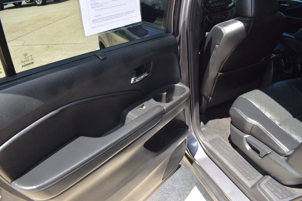 Used 2021 Honda Passport EX-L image 12