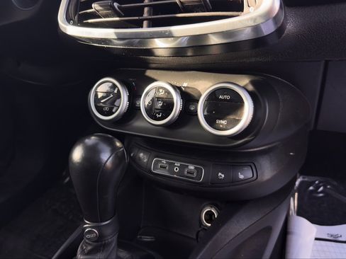 Used 2019 FIAT 500X Trekking Plus w/ Premium Group image 13