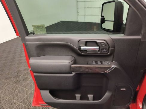 Used 2021 Chevrolet Silverado 2500 LTZ w/ LTZ Premium Package AWD/4WD image 12