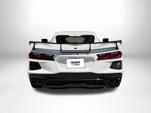 Used 2022 Chevrolet Corvette Stingray Preferred Cpe w/ Z51 Performance Package RWD image 5