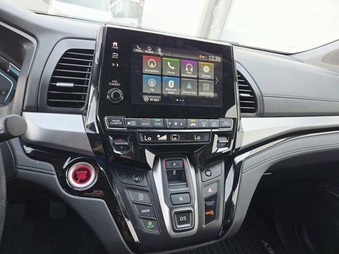 Used 2023 Honda Odyssey Touring image 23