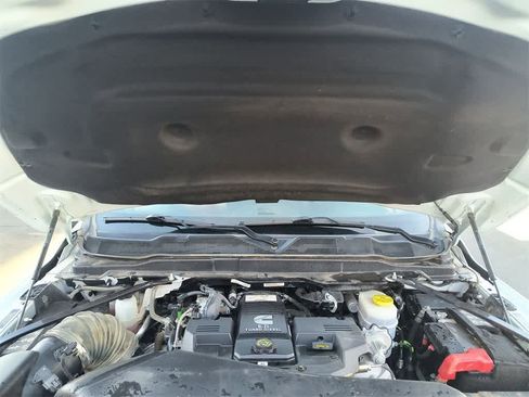 Used 2024 RAM 2500 Big Horn image 24