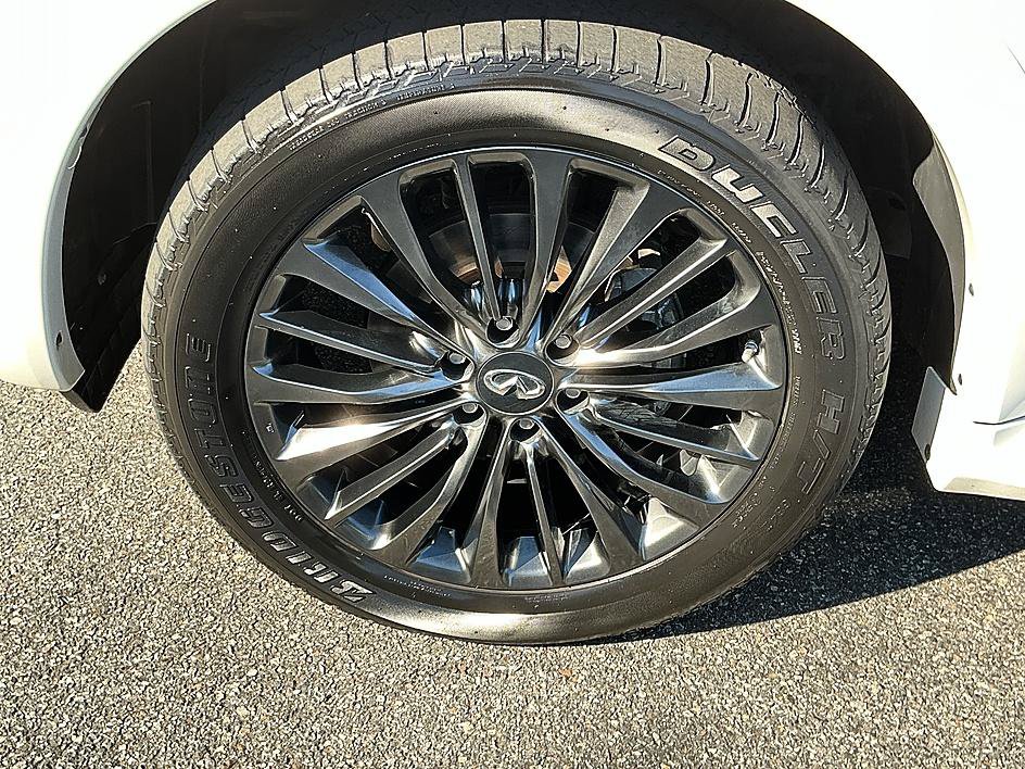 Used 2022 INFINITI QX80 Sensory w/ Cargo Package AWD/4WD image 10