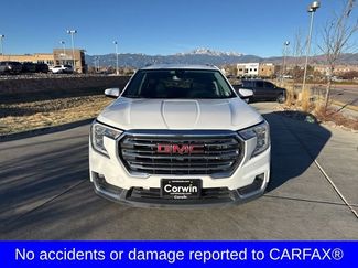Used 2024 GMC Terrain SLT video 2