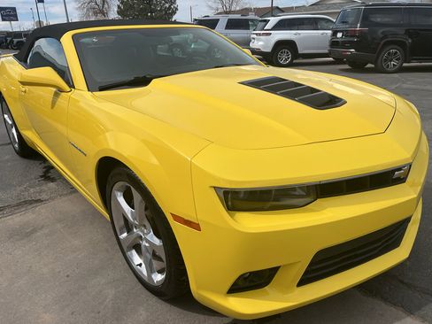 Used 2015 Chevrolet Camaro SS w/ RS Package RWD image 4
