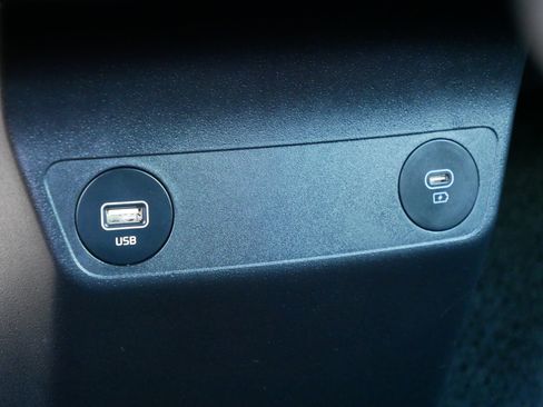Certified 2022 Kia EV6 Wind AWD/4WD image 33