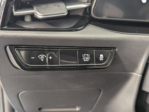 Used 2023 Kia Niro EX FWD image 12