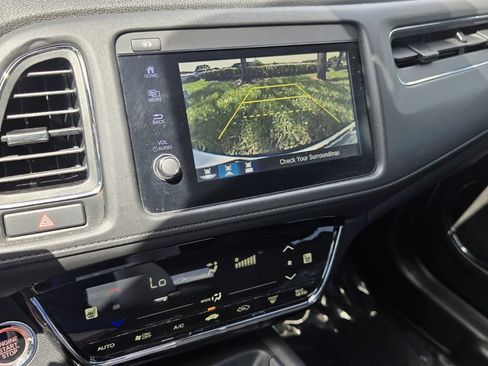 Used 2021 Honda HR-V EX image 19