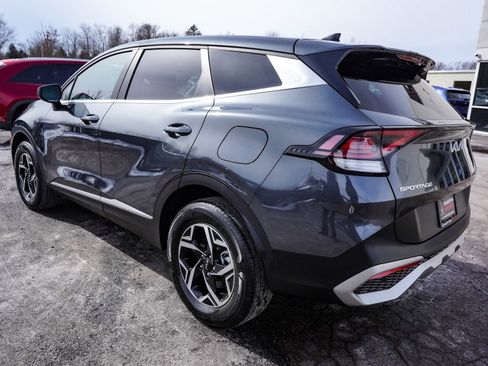 Used 2024 Kia Sportage LX image 7