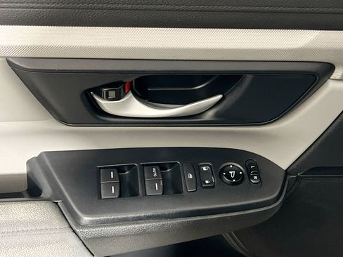 Used 2019 Honda CR-V LX image 16