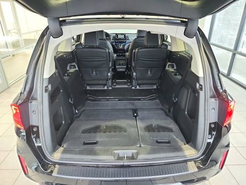 Used 2025 Honda Odyssey Elite image 31