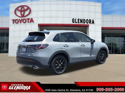 Used 2025 Honda HR-V Sport image 12