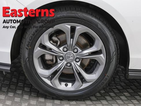 Used 2023 Honda Accord EX image 32
