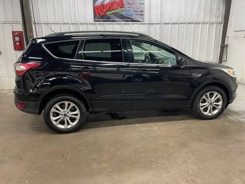Used 2017 Ford Escape SE w/ Equipment Group 201A AWD/4WD image 6