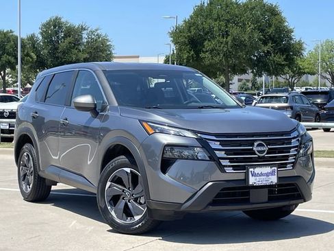 Used 2025 Nissan Rogue SV FWD image 2