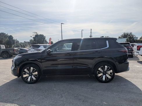 New 2026 Mitsubishi Outlander SE image 7