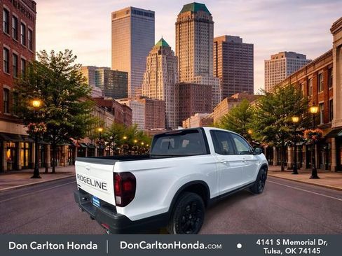 New 2026 Honda Ridgeline Black Edition image 4